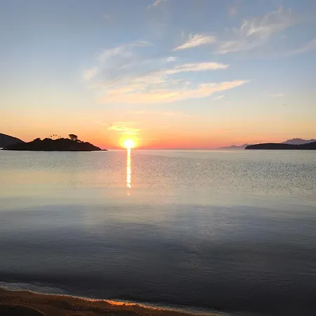 Sea View Nikos アパート