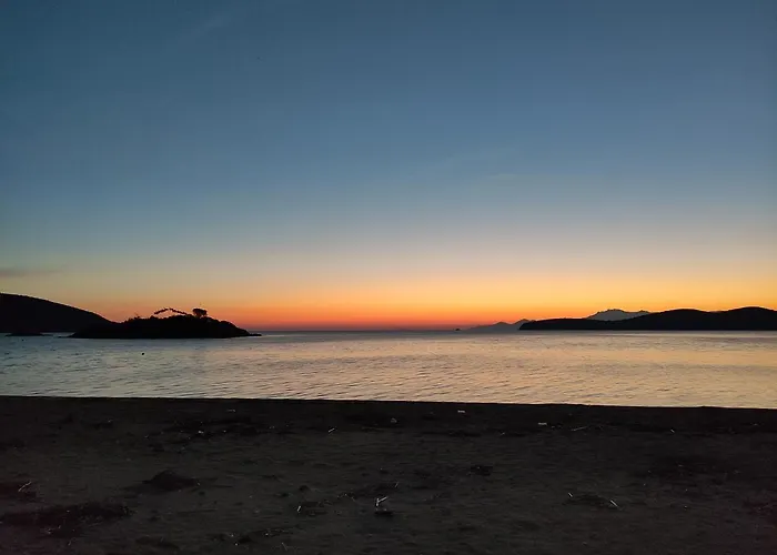 Sea View Nikos * Неа-Перамос